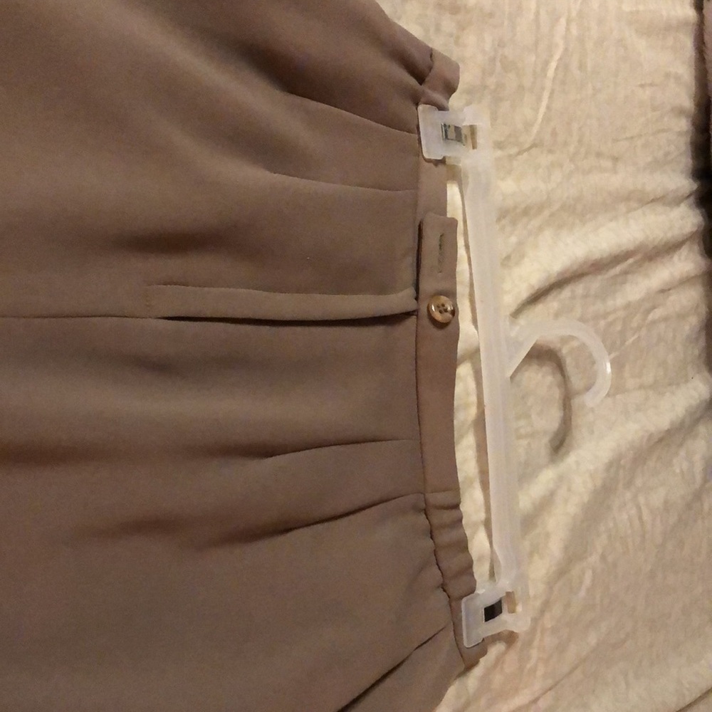 3/20. Ladies suit. Worn a couple of times. - Picture 4 of 5